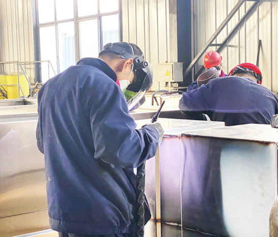 1682758484975645.png 實(shí)測(cè)農(nóng)村生活污水處理設(shè)備,水質(zhì)達(dá)標(biāo)無(wú)死角,1臺(tái)頂5臺(tái)(5)